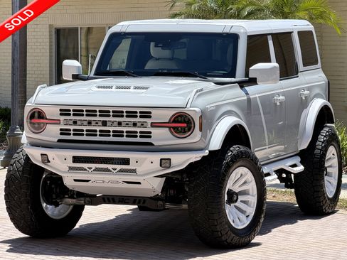 Used 2026 Ford Bronco Outer Banks AWD/4WD image 1