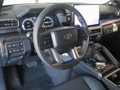 New 2025 Toyota 4Runner TRD Off-Road Premium image 9