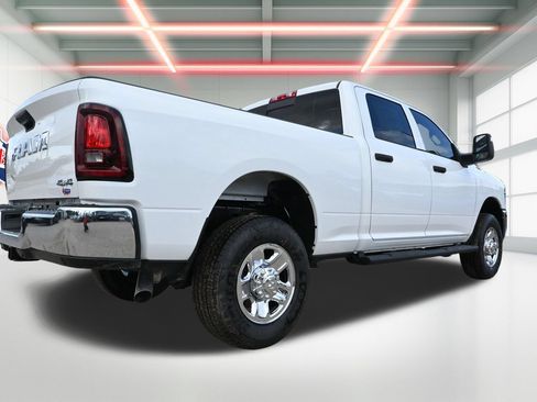 New 2026 RAM 2500 Tradesman AWD/4WD image 3