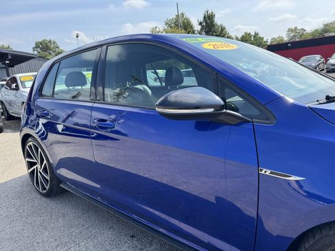 Used 2018 Volkswagen Golf 4-Door AWD/4WD image 14
