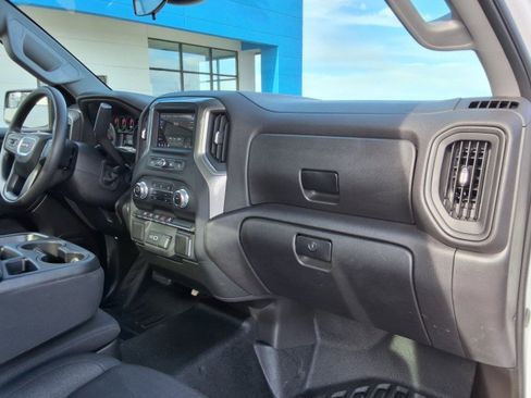 Used 2024 GMC Sierra 1500 Pro w/ Convenience Package image 14