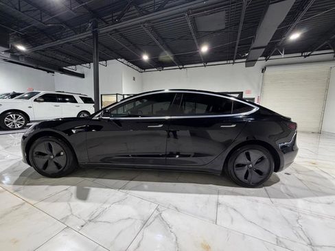 Used 2019 Tesla Model 3 Standard Range image 7