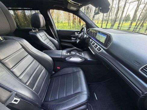 Used 2021 Mercedes-Benz GLS 450 4MATIC image 9