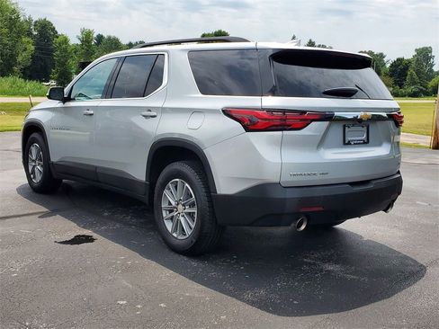 Used 2022 Chevrolet Traverse LT w/ LPO, Roadside Safety Package image 4