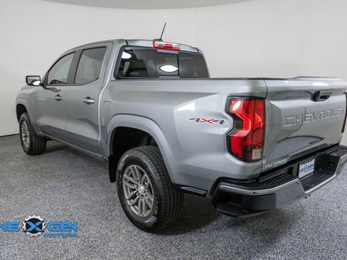 Used 2023 Chevrolet Colorado LT w/ LT Convenience Package AWD/4WD image 5