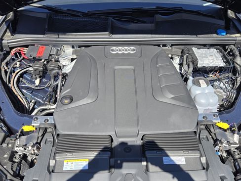 New 2026 Audi Q7 2.0T Premium image 32