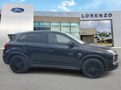 Used 2021 Mitsubishi Outlander Sport LE image 4