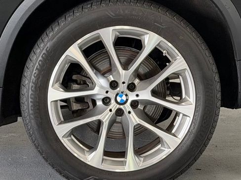 Used 2024 BMW X5 xDrive40i w/ Premium Package AWD/4WD image 8