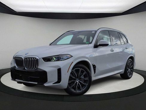 Used 2026 BMW X5 xDrive50e w/ M Sport Package AWD/4WD image 1