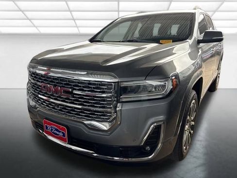 Used 2021 GMC Acadia Denali w/ Denali Technology Package image 3