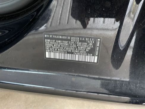 Used 2025 Volkswagen Jetta SE image 25