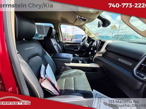 Used 2019 RAM 1500 Laramie AWD/4WD image 23