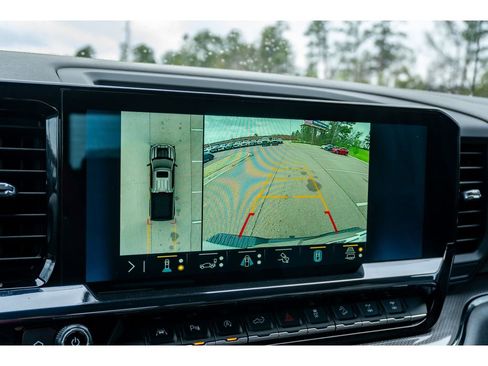 Used 2023 Chevrolet Silverado 1500 ZR2 w/ Technology Package image 21