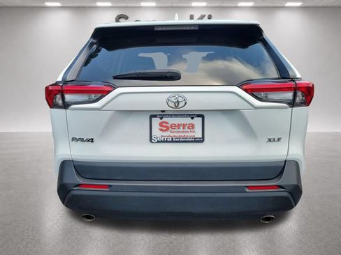 Used 2024 Toyota RAV4 XLE FWD image 4