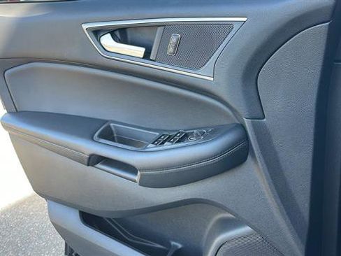 Used 2021 Ford Edge SEL w/ Convenience Package image 25
