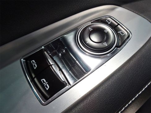 Used 2024 Chevrolet Corvette Stingray Coupe image 23