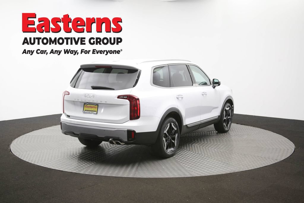 Used 2023 Kia Telluride S FWD image 43