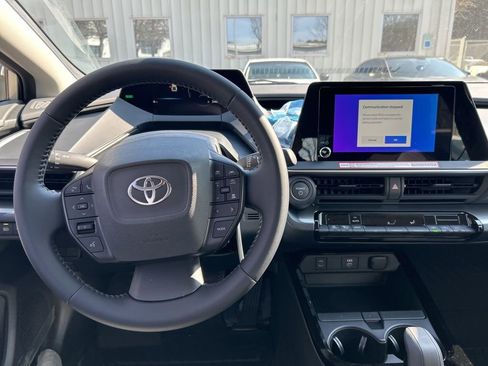 New 2026 Toyota Prius LE image 11