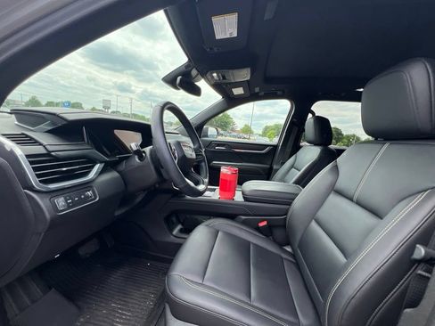 Used 2024 GMC Acadia Elevation w/ Black Edition AWD/4WD image 18