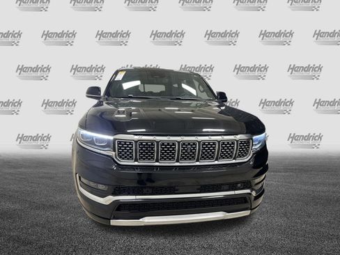 Used 2022 Jeep Grand Wagoneer Series II w/ Convenience Group III AWD/4WD image 3