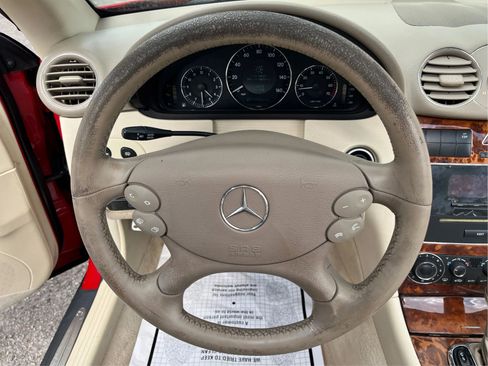 Used 2005 Mercedes-Benz CLK 320 Cabriolet image 17