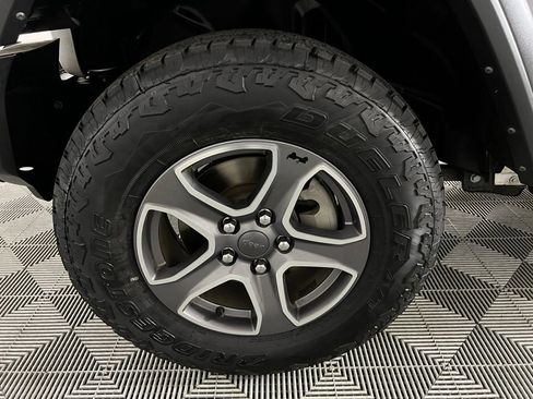 Used 2022 Jeep Wrangler Unlimited Sport image 12