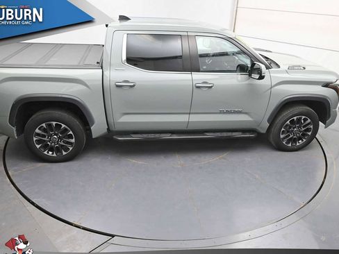 Used 2024 Toyota Tundra Limited AWD/4WD image 33