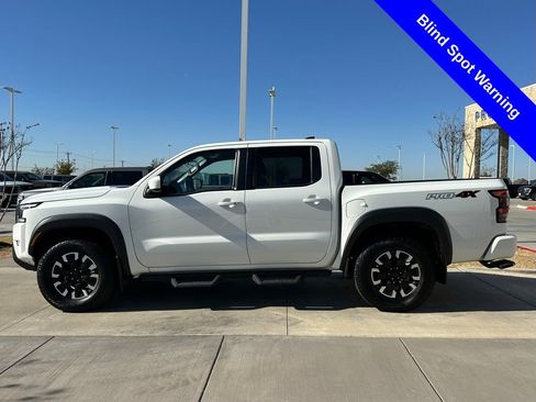 Used 2023 Nissan Frontier PRO-4X w/ Technology Package image 13