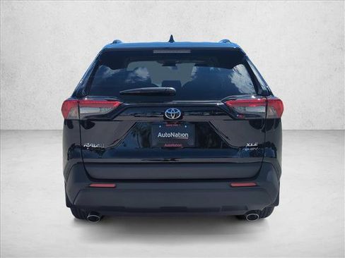 New 2025 Toyota RAV4 XLE image 6