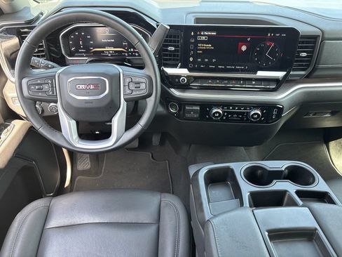Used 2026 GMC Sierra 1500 SLT AWD/4WD image 12