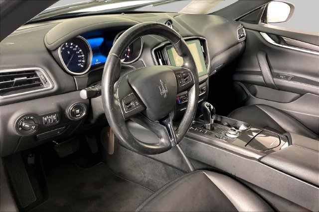 Used 2017 Maserati Ghibli RWD image 14