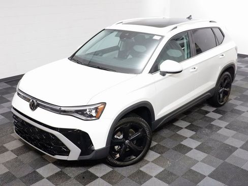 Used 2025 Volkswagen Taos SEL w/ Black Wheel Plus Package image 2