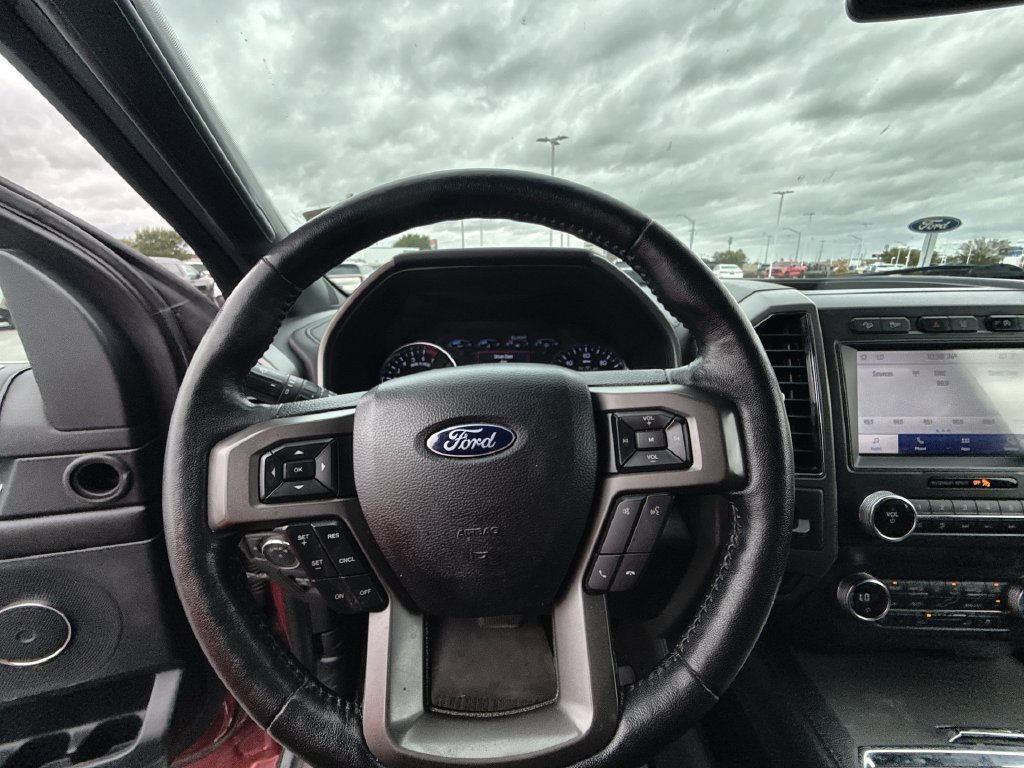 Used 2020 Ford Expedition XLT w/ Equipment Group 202A AWD/4WD image 18