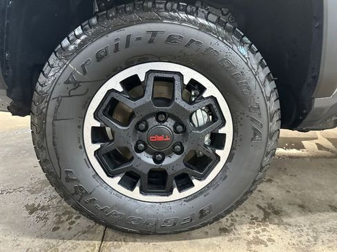 New 2026 Toyota Tacoma TRD Off-Road AWD/4WD image 9
