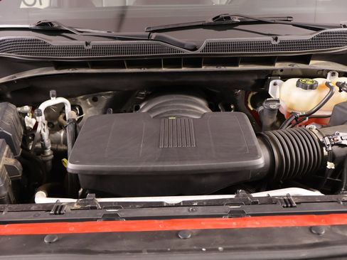 Used 2022 Chevrolet Silverado 1500 ZR2 w/ Technology Package image 20