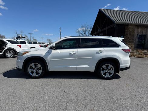 Used 2015 Toyota Highlander Limited Platinum AWD/4WD image 3
