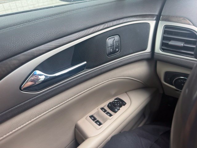 Used 2017 Lincoln MKZ Select w/ Climate Package FWD image 14