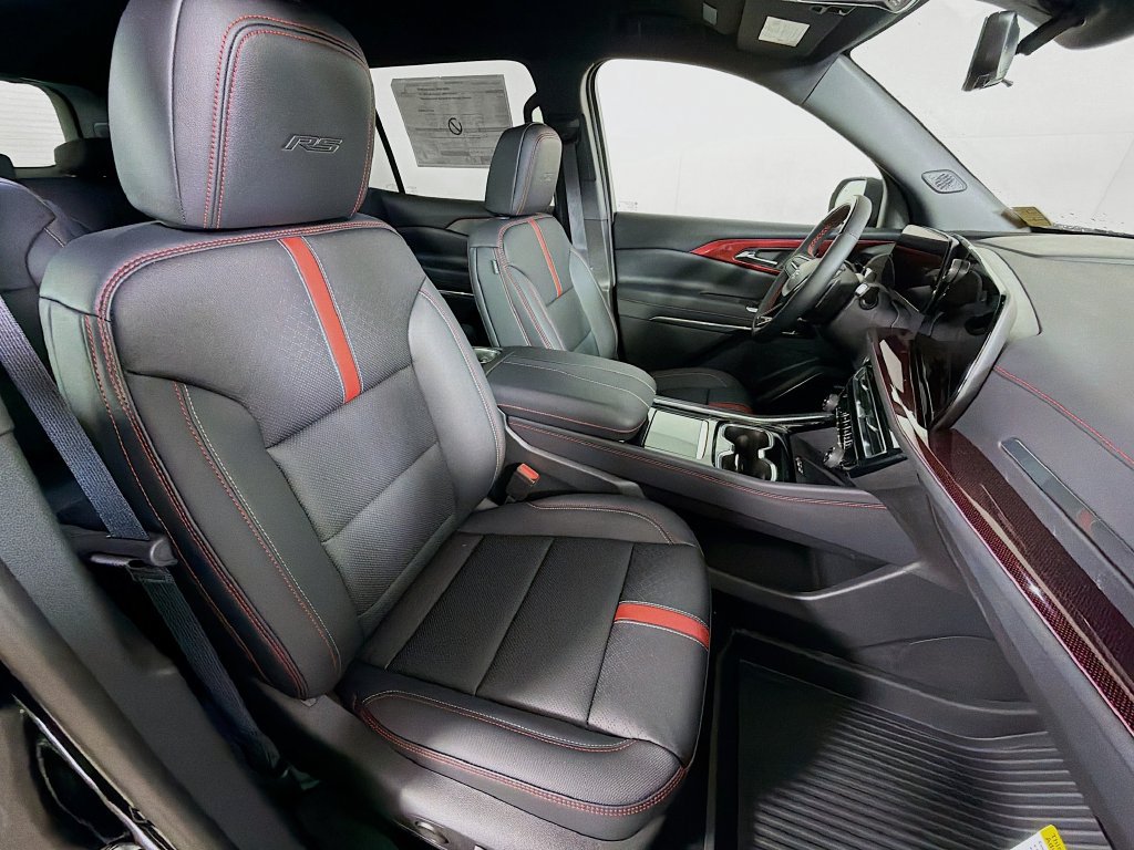 New 2026 Chevrolet Traverse RS w/ LPO, Floor Liner Package AWD/4WD image 26