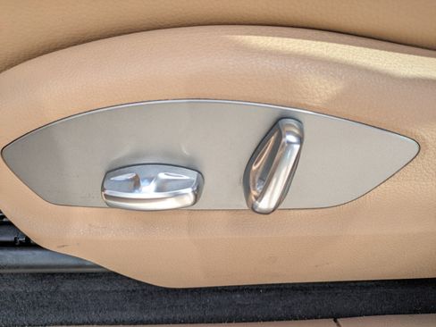 Used 2024 Porsche Macan S image 21