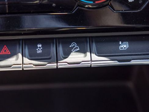 Used 2023 GMC Sierra 1500 Denali AWD/4WD image 39