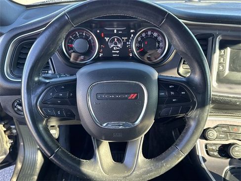 Used 2017 Dodge Challenger R/T image 16