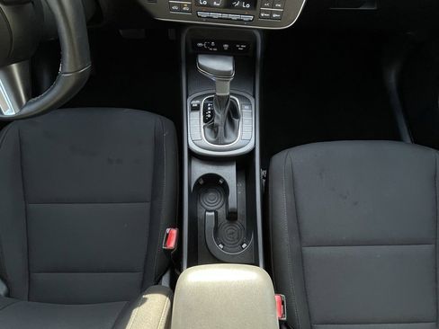 Used 2025 Hyundai Kona SEL image 19