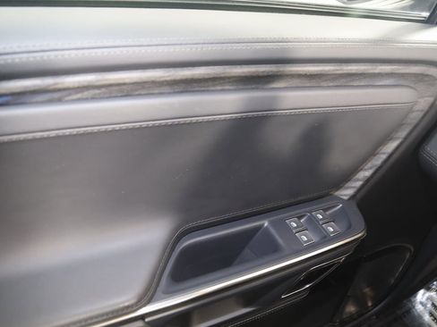 Used 2022 Rivian R1S Launch Edition image 35