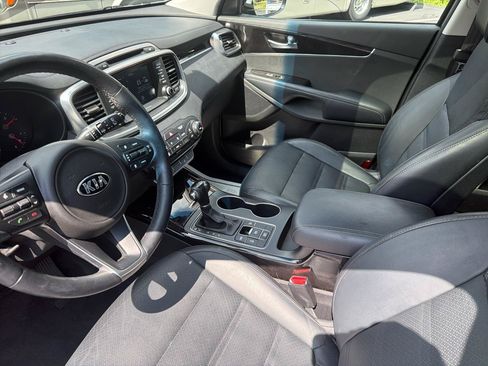 Used 2017 Kia Sorento EX w/ EX Advanced Touring Package AWD/4WD image 10