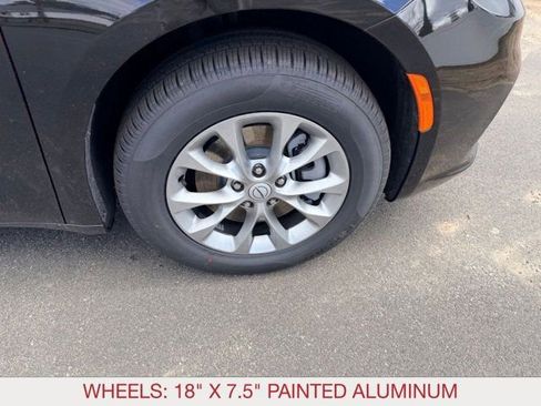 New 2026 Chrysler Pacifica Select AWD/4WD image 8