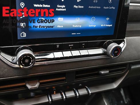 Used 2024 Chevrolet Colorado W/T RWD image 20