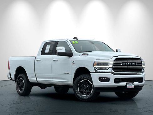 Used 2024 RAM 2500 Laramie image 2