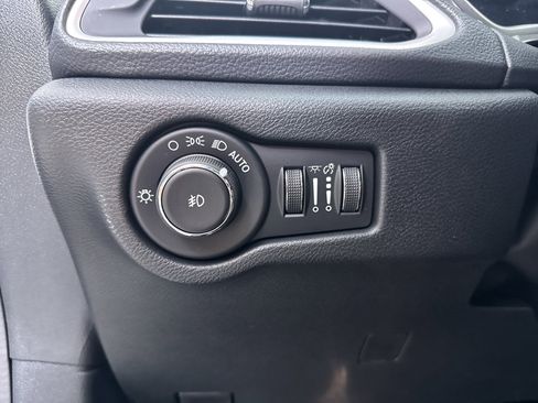 New 2026 Chrysler Pacifica Select image 31