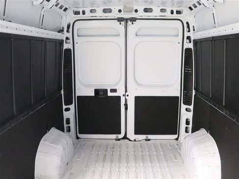 Used 2023 RAM ProMaster 2500 FWD image 18