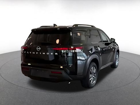 Used 2025 Nissan Pathfinder SV FWD image 14
